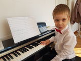 Lecții de pian/ Уроки игры на фортепиано foto 3