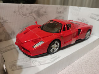 Ferrari 1:24 foto 7