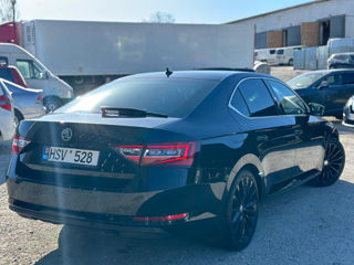 Skoda Superb foto 9