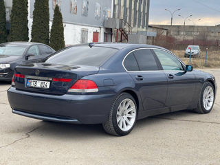 BMW 7 Series foto 3