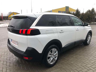 Peugeot 5008 foto 3