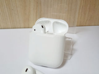Apple AirPods 1.Pret 550 lei