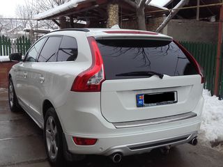 Volvo XC60 foto 1