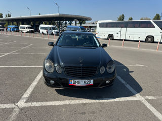 Mercedes E-Class foto 2