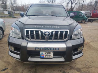 Toyota Land Cruiser Prado foto 2