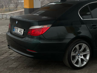 BMW 5 Series foto 6