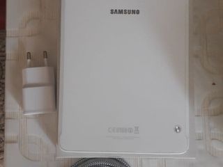 Samsung Galaxy Tab S2 8.0 SM-T710 Wi-Fi foto 2