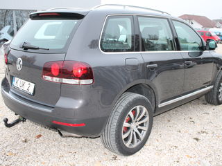 Volkswagen Touareg foto 5