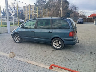 Volkswagen Sharan foto 3