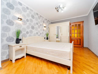 Apartament cu 3 camere, 70 m², Buiucani, Chișinău foto 4