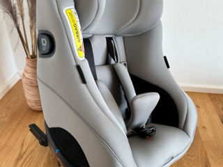 Vînd scaun auto joie GT 0-18kg(0-4ani) cu funcție de rotire 360 grade,5 poziții de înclinare