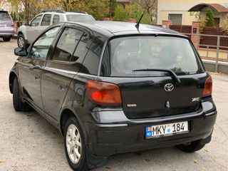 Toyota Yaris foto 4