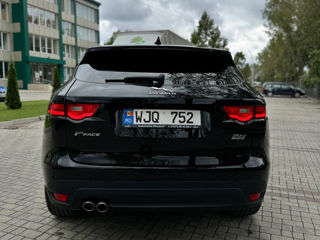 Jaguar F-pace foto 4