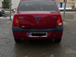 Dacia Logan foto 3