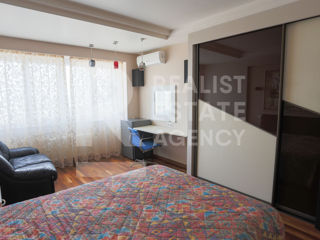 Apartament cu 2 camere, 79 m², Botanica, Chișinău foto 9