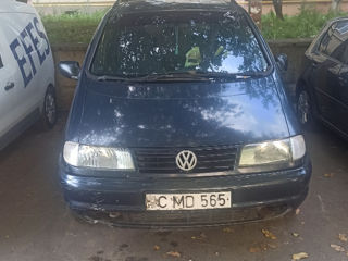 Volkswagen Sharan foto 1