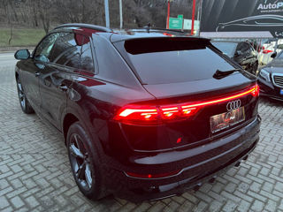 Audi Q8 foto 4