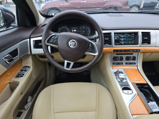 Jaguar XF foto 9