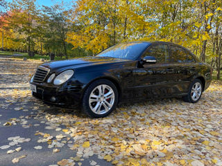 Mercedes E-Class foto 2