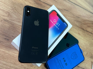 Iphone X 64gb Cutie / Husa / incarcator / sticla de protectie / lucreaz ideal foto 1