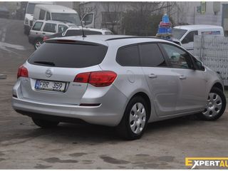 Opel Astra foto 4