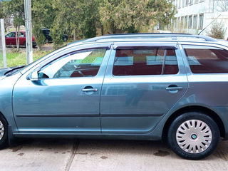 Skoda Octavia foto 1