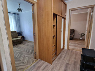 Apartament cu 2 camere, 43 m², Buiucani, Chișinău foto 3