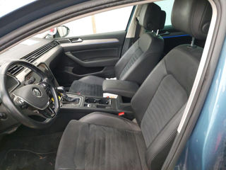 Volkswagen Passat foto 6