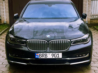 BMW 7 Series foto 2