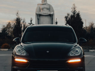 Porsche Cayenne foto 2