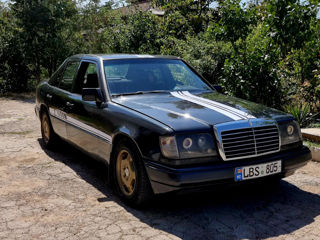 Mercedes E-Class foto 2