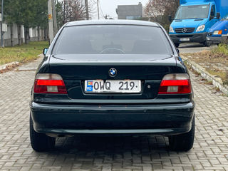 BMW 5 Series foto 5