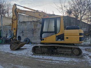 Vind excavator cat 312 anul 1997 în stare bună. foto 2