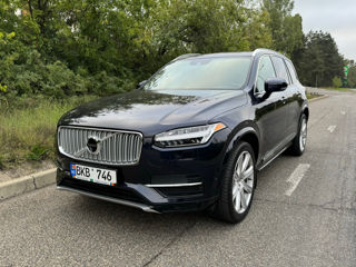 Volvo XC90 foto 1