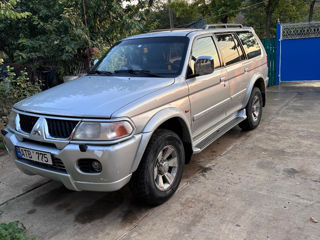 Mitsubishi Pajero Sport foto 1