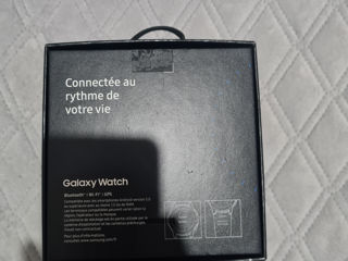 Samsung Galaxy Watch 4 model SM-R800 ,intro stare absolut idial , tot setul ,cutie ,incarcator, cabl foto 4