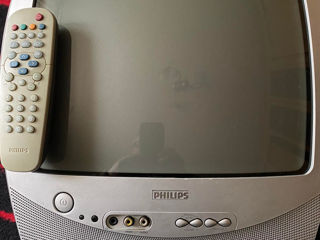 Se vinde televizor foarte bun philips 37cm 400 lei si vesta 54 sm600 lei ,magnitofon 500 lei foarte