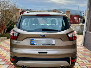 Ford Kuga foto 3