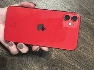 Apple iPhone 11 128GB Red Reused foto 2