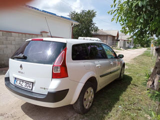 Renault Megane foto 2