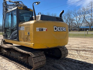 excavator de vanzare John Deere 130G foto 3