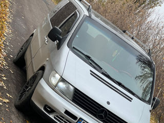 Mercedes Vito foto 2