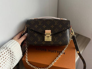 Louis Vuitton Pochette Metis foto 7