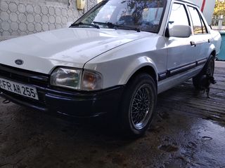 Ford Orion foto 1