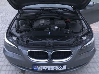 BMW 5 Series foto 8