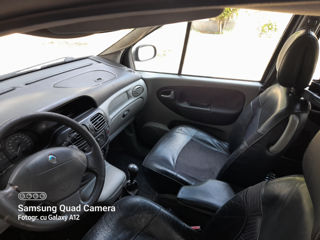 Renault Scenic foto 8