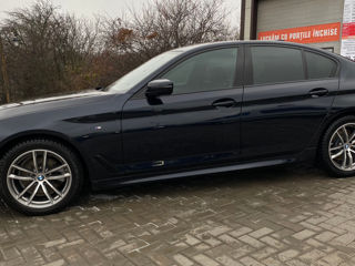 BMW 5 Series foto 2