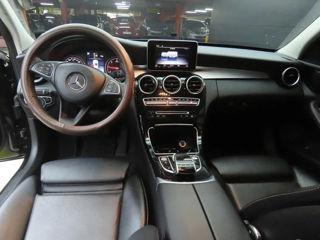 Mercedes C-Class foto 7