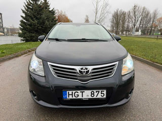 Toyota Avensis foto 9