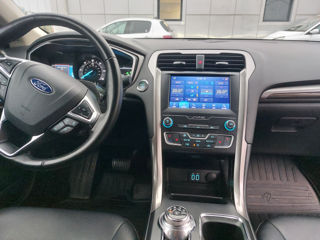 Ford Fusion foto 5